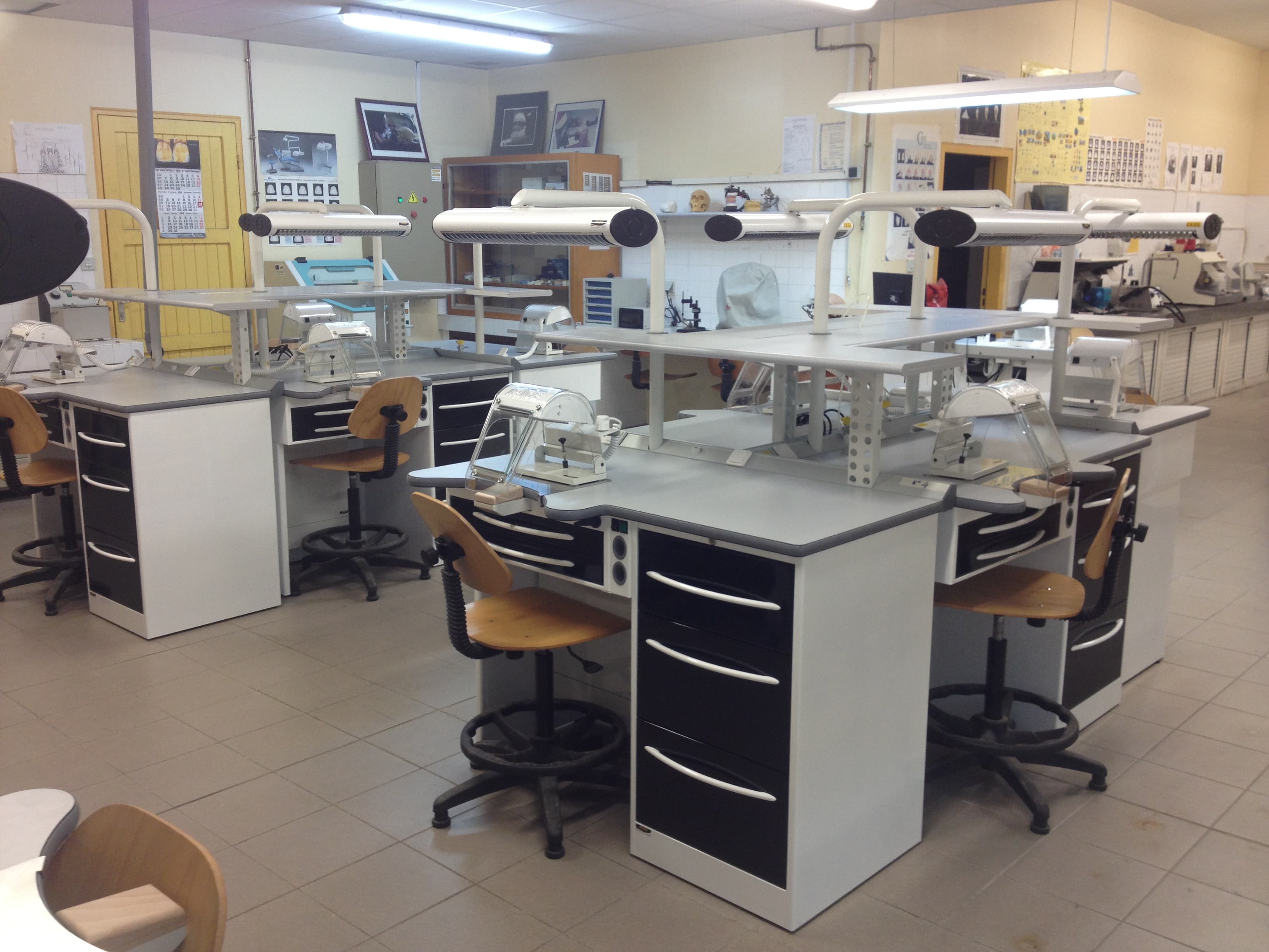 Cabinet 7